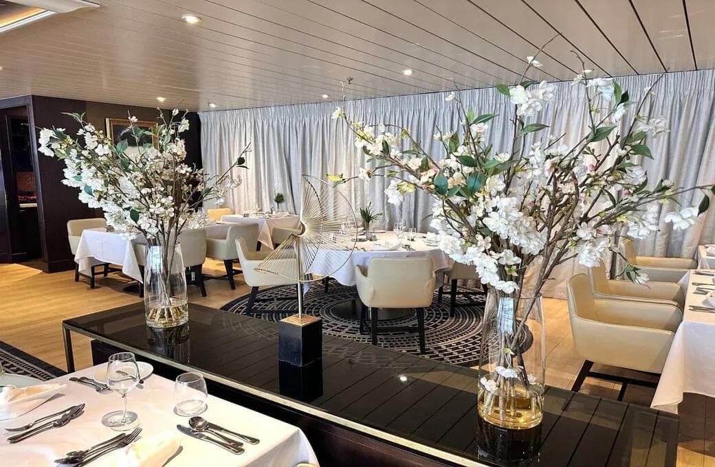 Лайнер Celestyal Journey, компании Celestyal Cruises. Фото 1