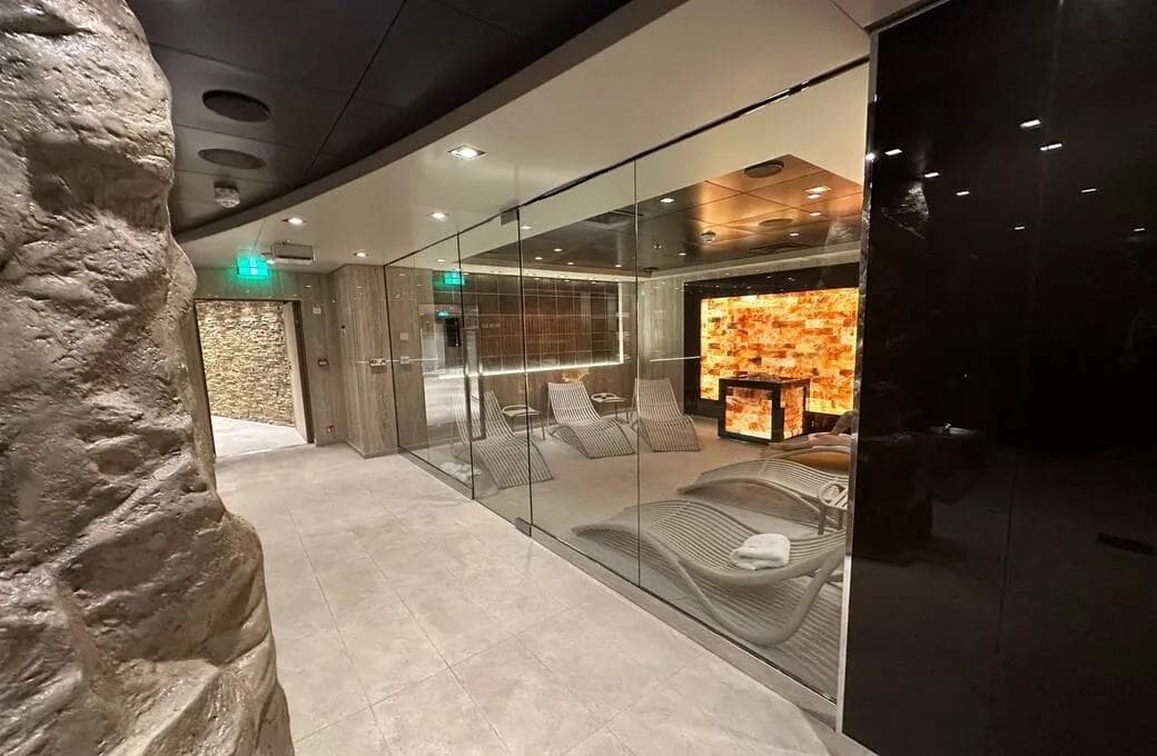 Лайнер MSC Euribia, компании MSC Crociere. Фото 1