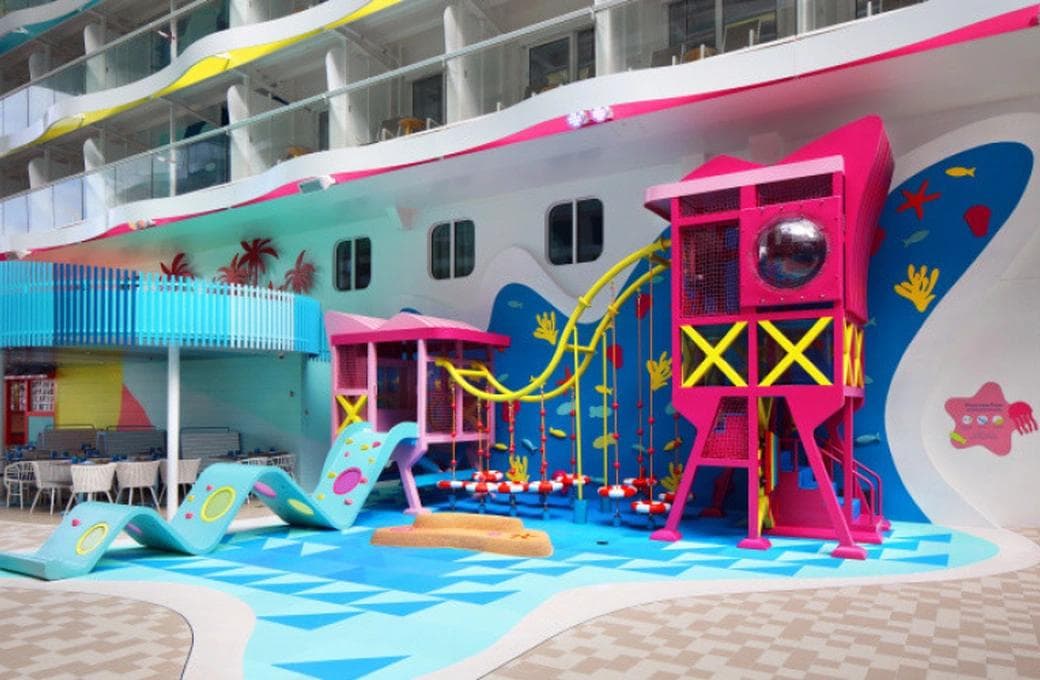 Лайнер Icon Of The Seas New Ship 2024, компании Royal Caribbean International. Фото 1