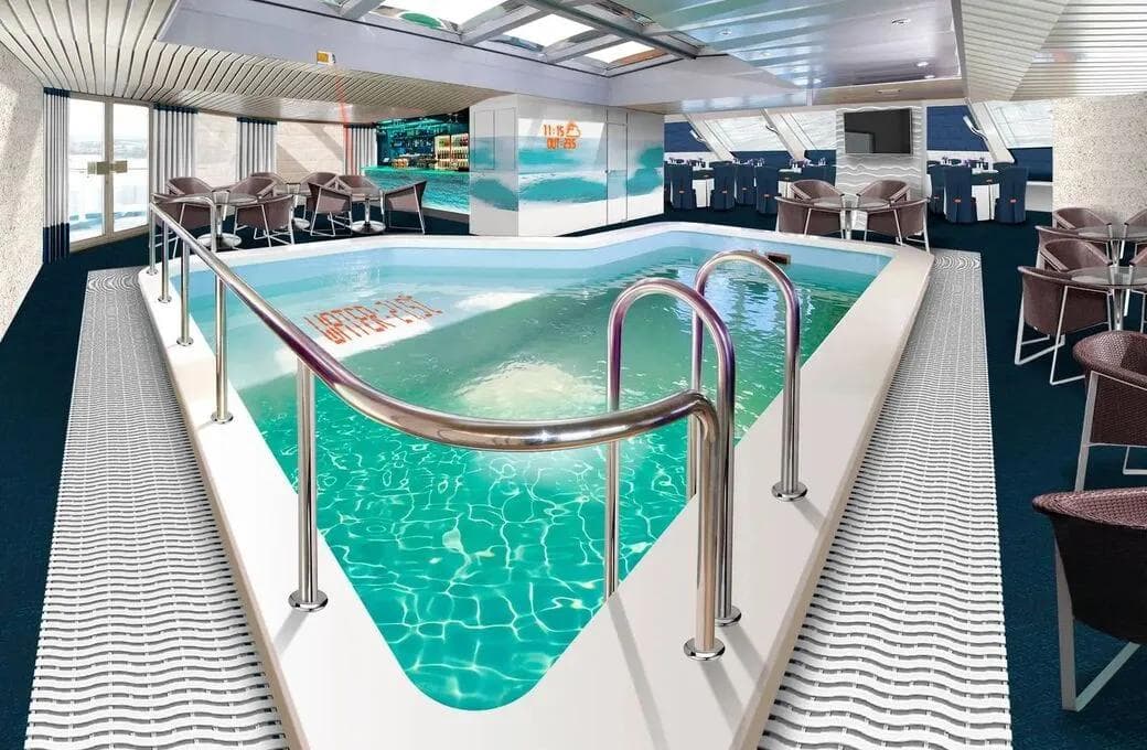 Лайнер Антон Чехов, компании Донинтурфлот. Фото 1