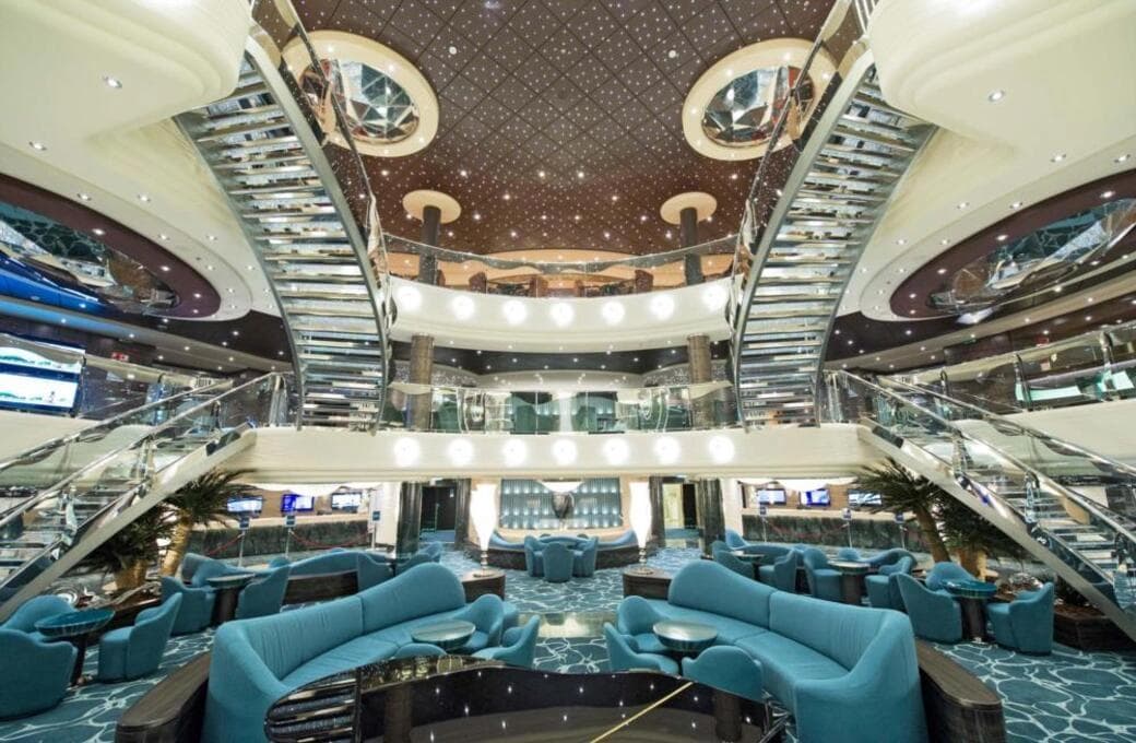 Лайнер MSC Preziosa, компании MSC Crociere. Фото 1