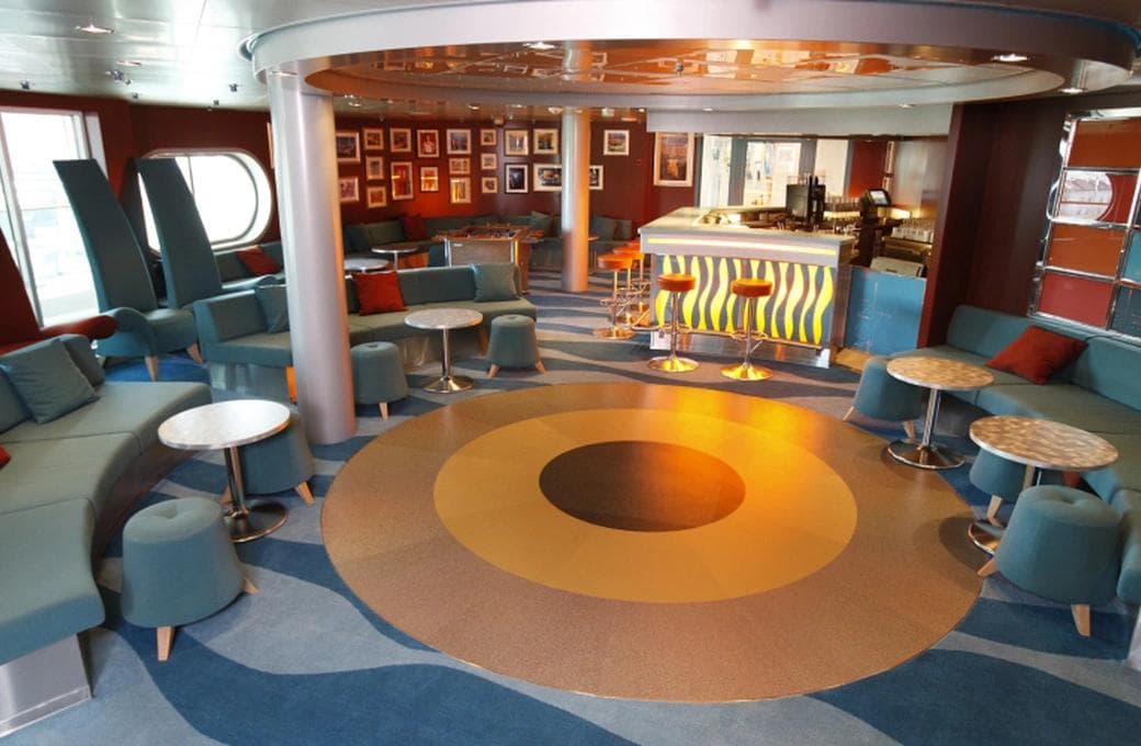 Лайнер Independence Of The Seas, компании Royal Caribbean International. Фото 1