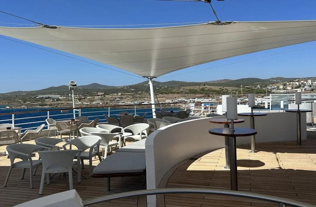 Лайнер Celestyal Discovery, компании Celestyal Cruises. Фото 1