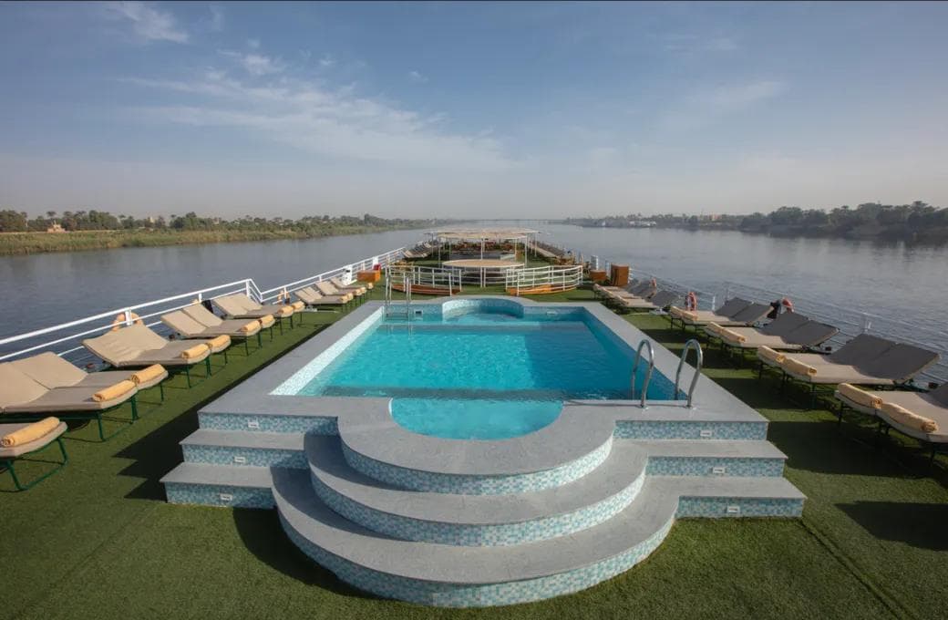 Лайнер Jaz Celebrity, компании Nile River Cruises. Фото 1