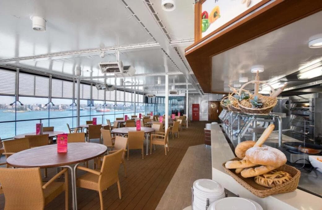 Лайнер MSC Opera, компании MSC Crociere. Фото 1