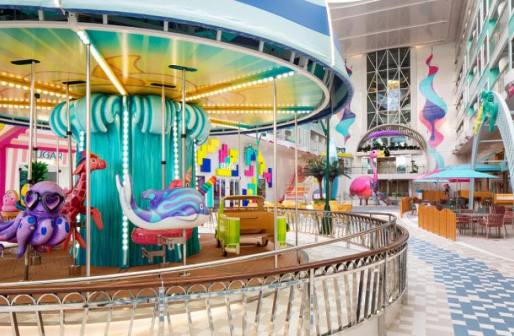 Лайнер Icon Of The Seas New Ship 2024, компании Royal Caribbean International. Фото 1