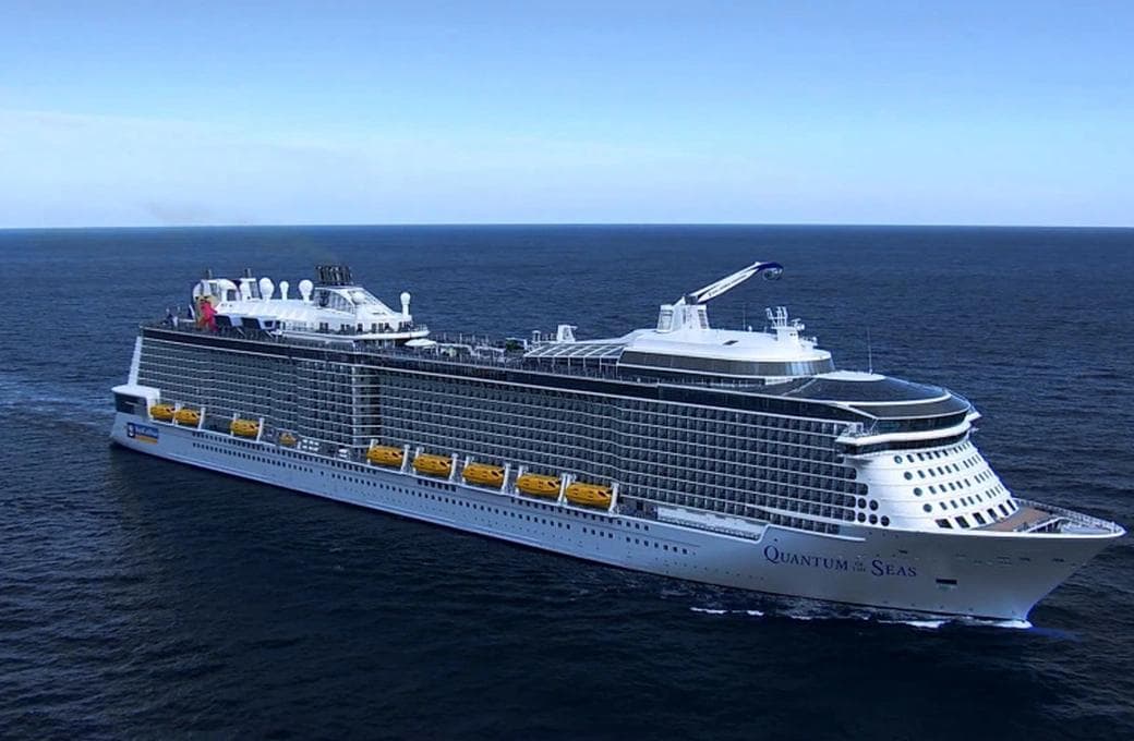 Лайнер Quantum Of The Seas, компании Royal Caribbean International. Фото 1