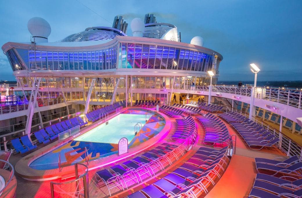 Лайнер Harmony Of The Seas, компании Royal Caribbean International. Фото 1