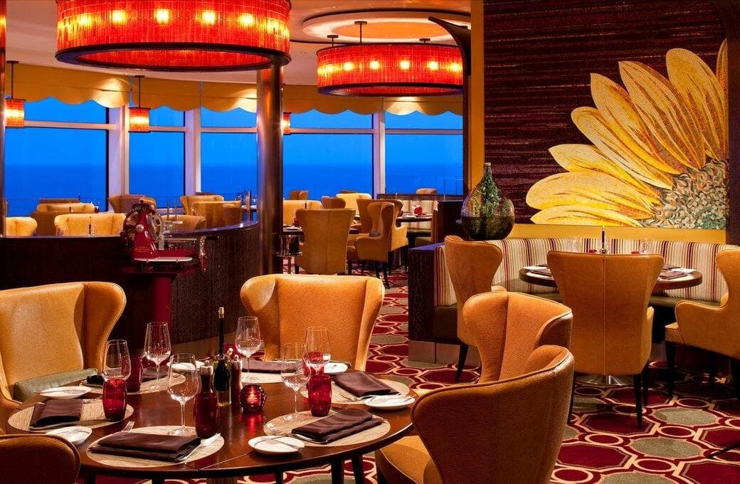 Лайнер Celebrity Eclipse, компании Celebrity Cruises. Фото 1