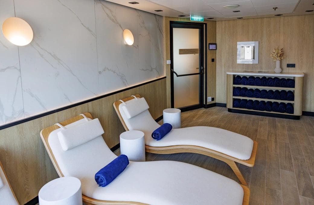 Лайнер SH Diana, компании Swan Hellenic. Фото 1