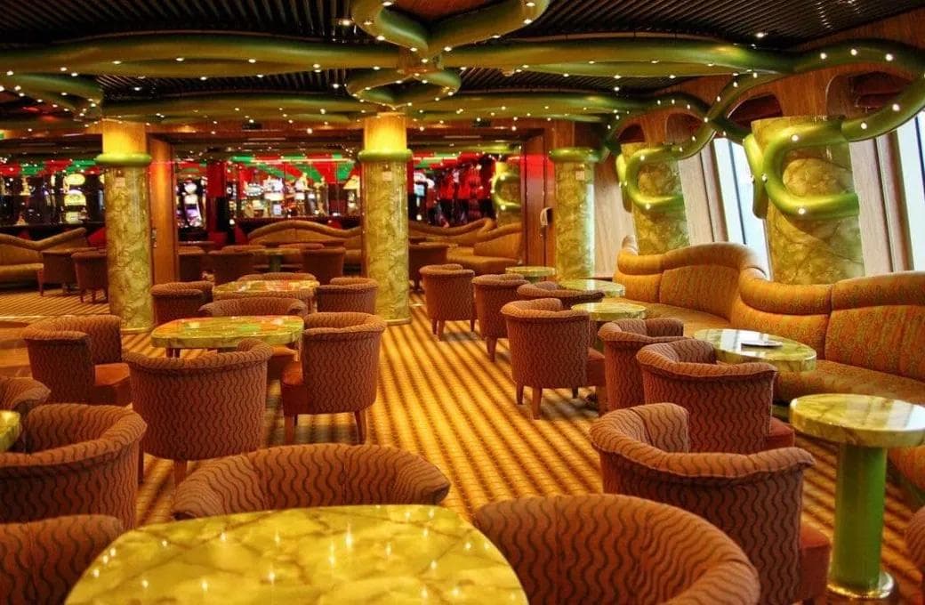 Лайнер Costa Serena, компании Costa Cruises. Фото 1