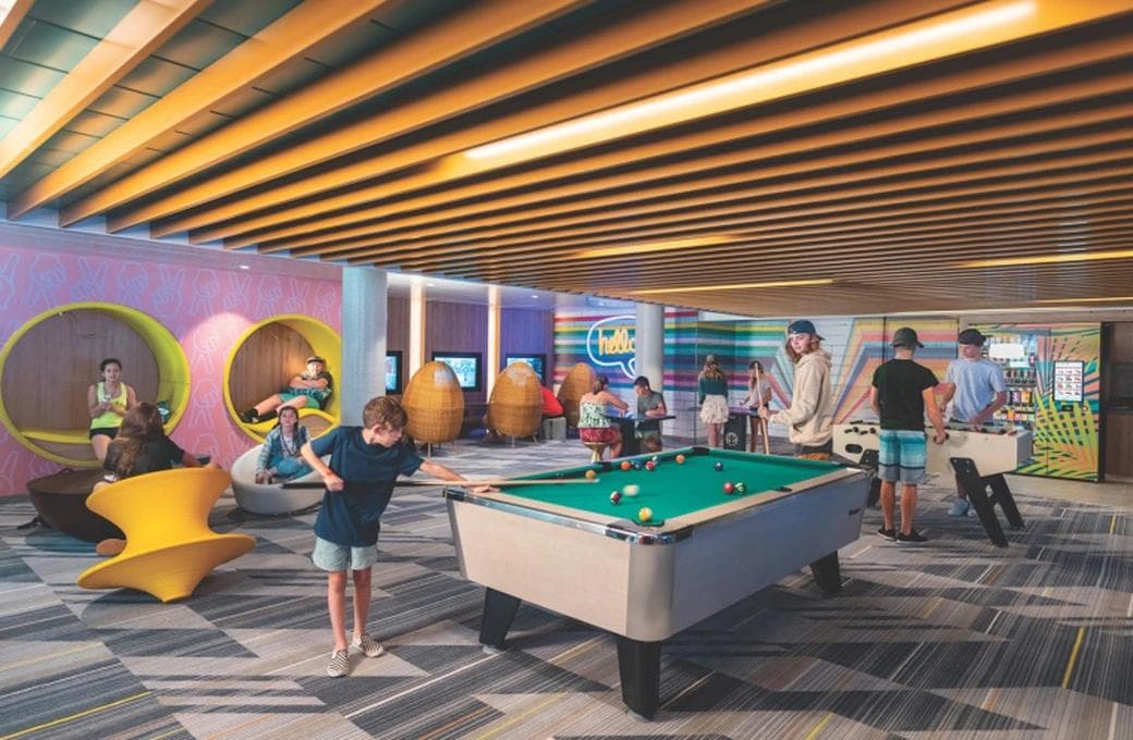 Лайнер Allure Of The Seas, компании Royal Caribbean International. Фото 1