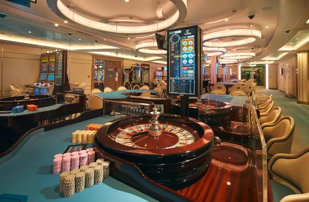 Лайнер Costa Toscana, компании Costa Cruises. Фото 1