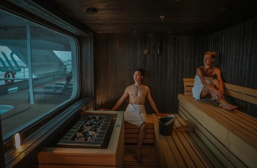 Лайнер SH Diana, компании Swan Hellenic. Фото 1