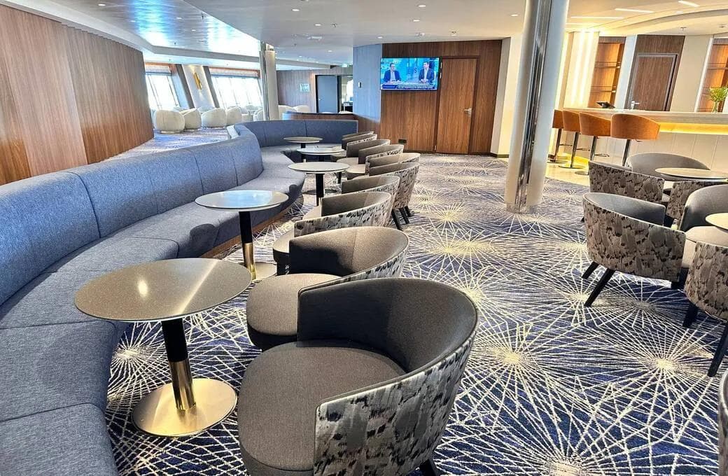 Лайнер Celestyal Discovery, компании Celestyal Cruises. Фото 1