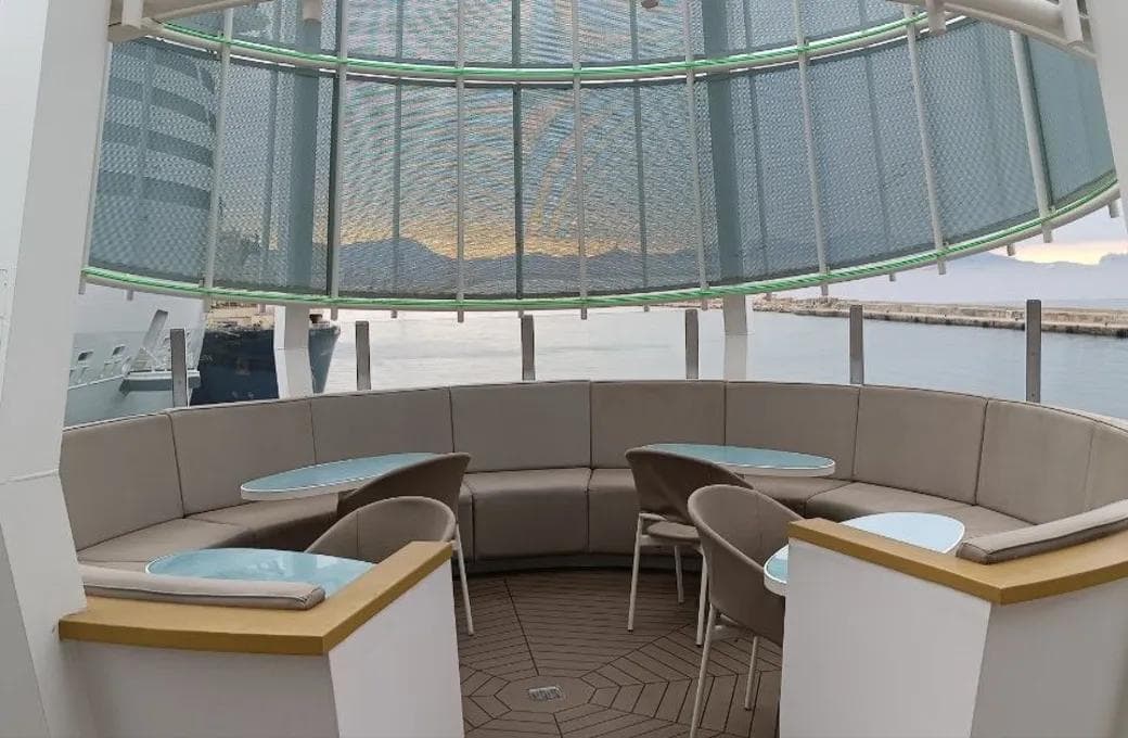 Лайнер Costa Smeralda, компании Costa Cruises. Фото 1