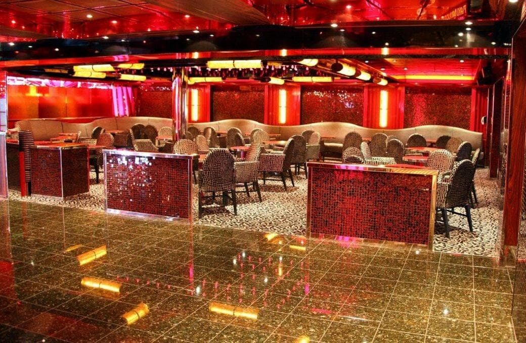 Лайнер Costa Fascinosa, компании Costa Cruises. Фото 1