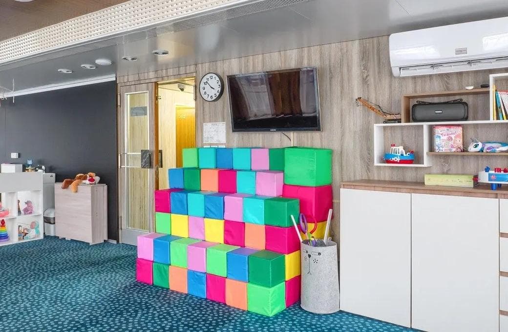 Лайнер Леонид Соболев, компании ВодоходЪ. Фото 1