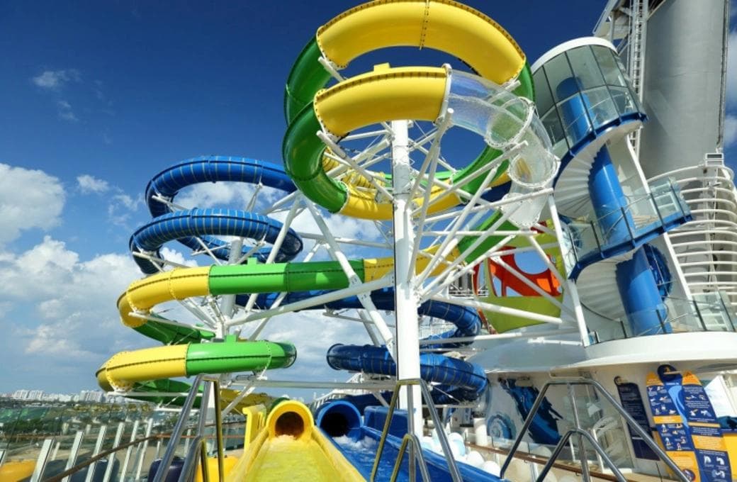 Лайнер Mariner Of The Seas, компании Royal Caribbean International. Фото 1