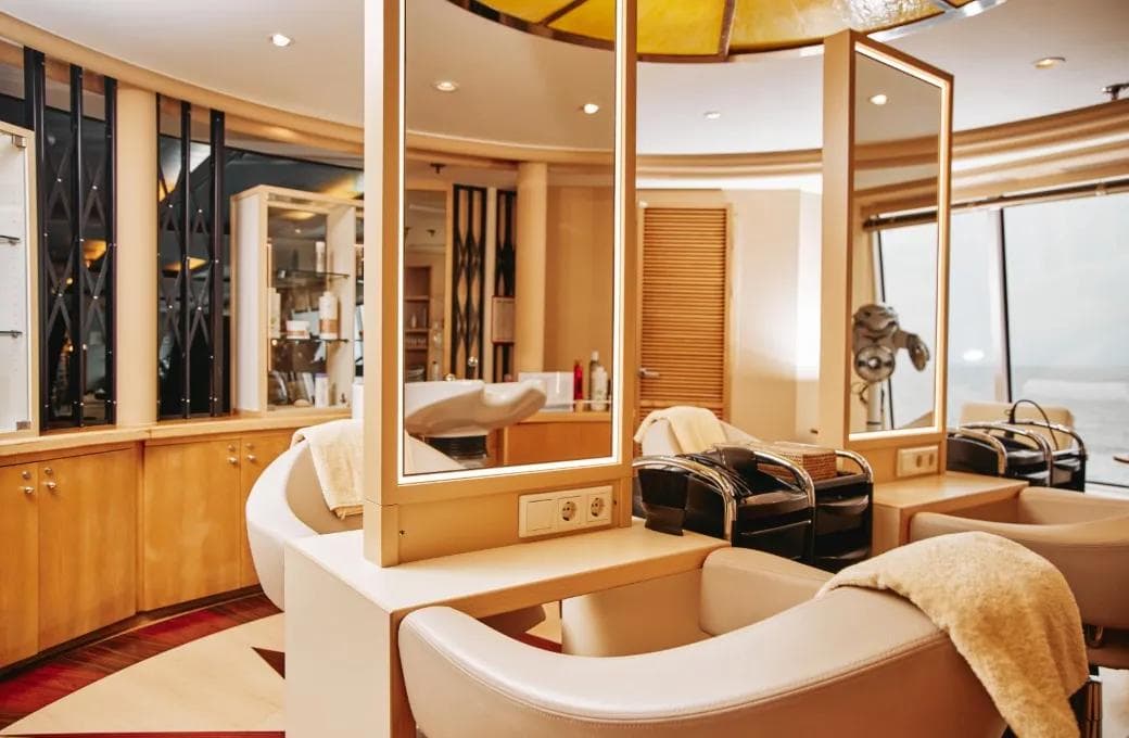 Лайнер Astoria Grande, компании Astoria Grande Cruises. Фото 1