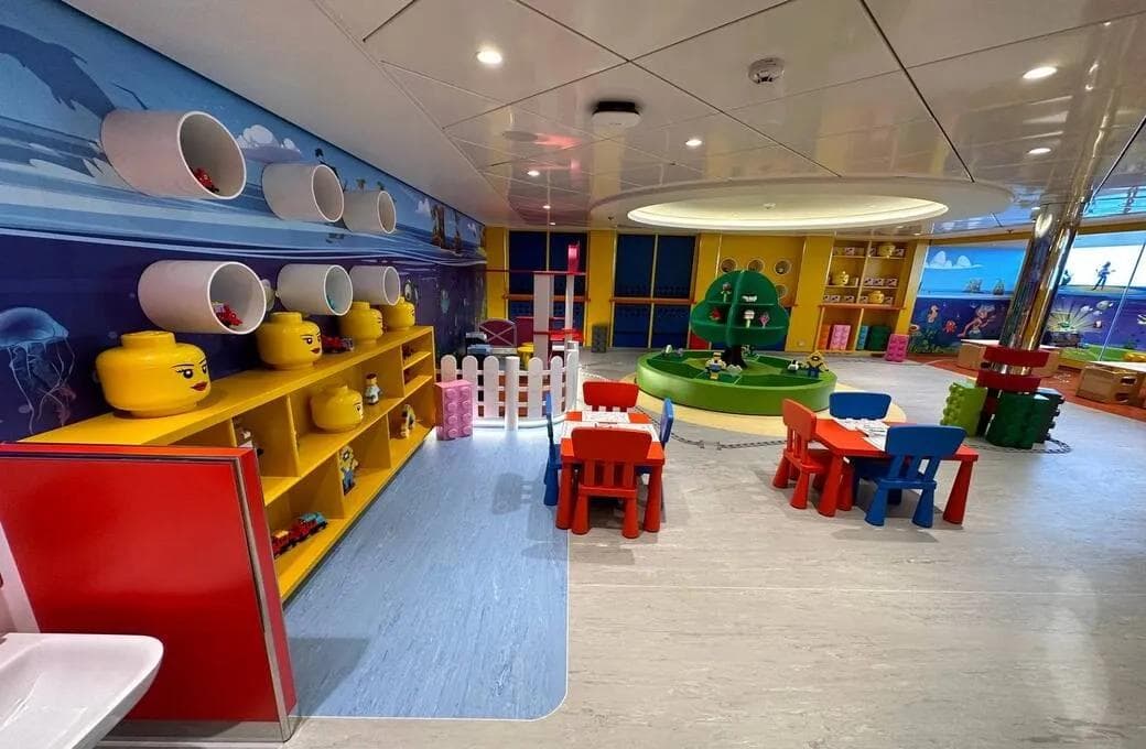 Лайнер MSC Euribia, компании MSC Crociere. Фото 1