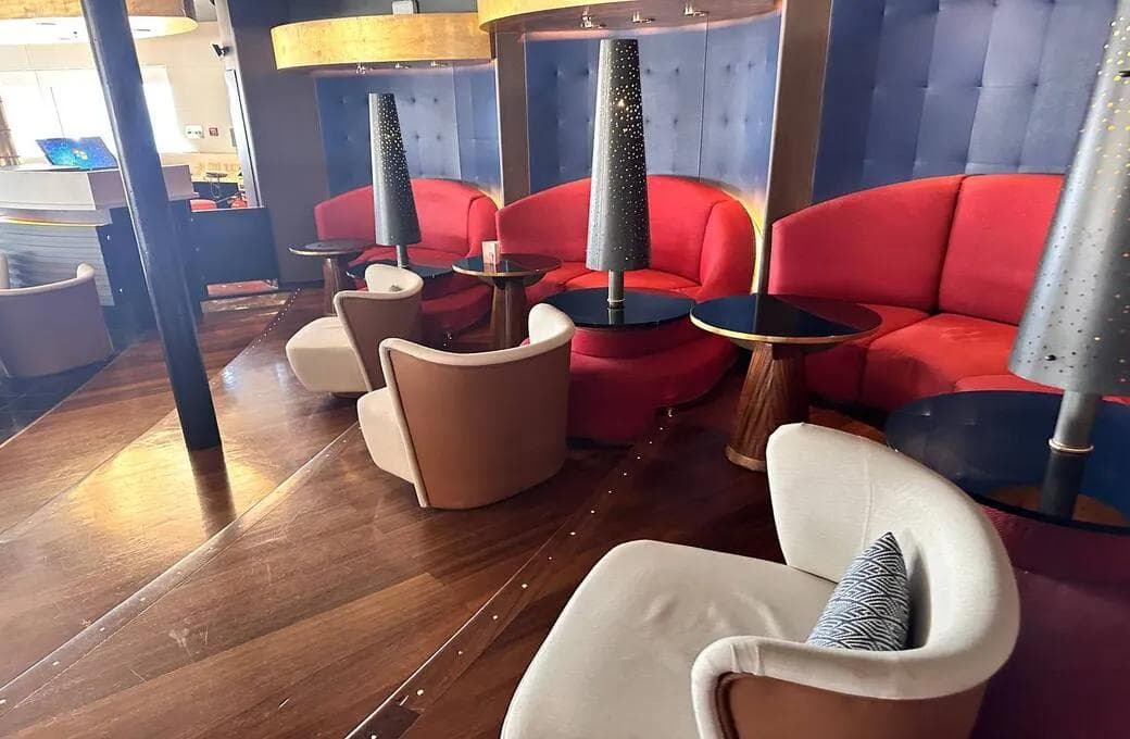 Лайнер Celestyal Discovery, компании Celestyal Cruises. Фото 1