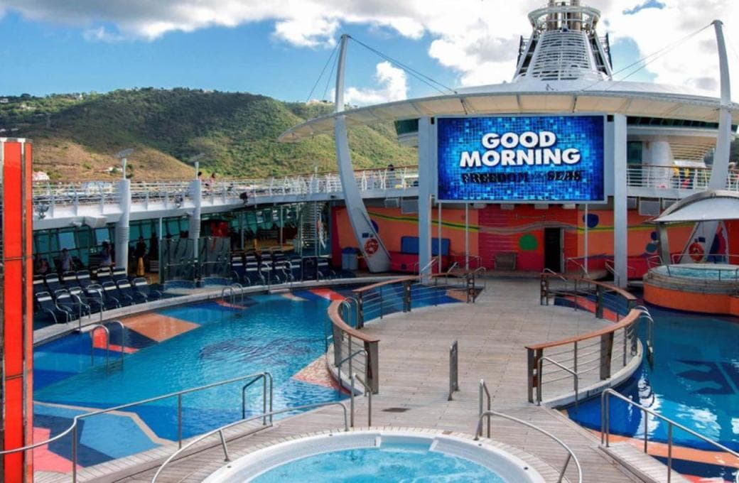 Лайнер Freedom Of The Seas, компании Royal Caribbean International. Фото 1