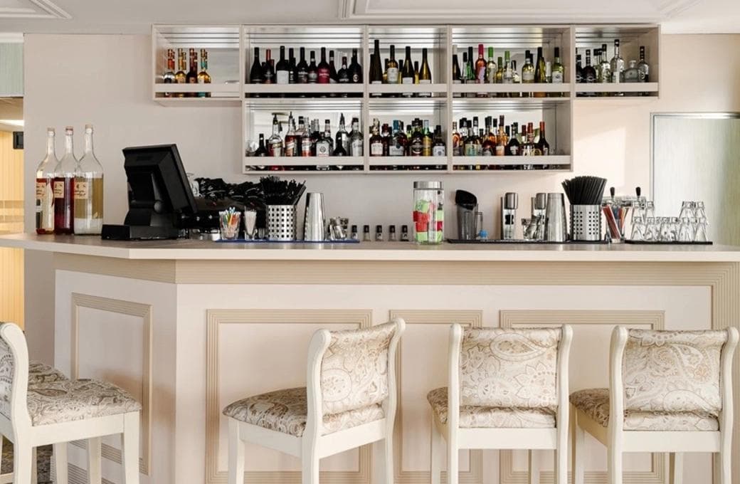 Лайнер Огни большого города, компании Созвездие. Фото 1